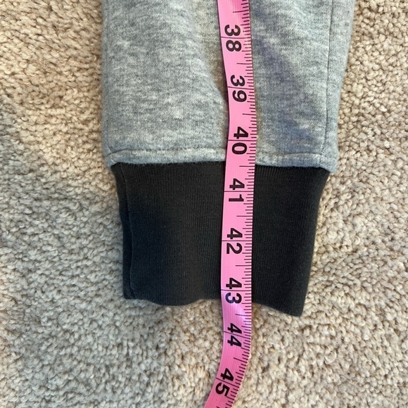 𝅺disney Parks Women’s Gray Mickey Joggers Size Large - Picture 7 of 8